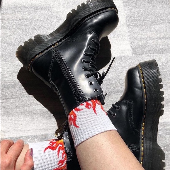 SOLD ON DEPOP - Picture 5 of 16